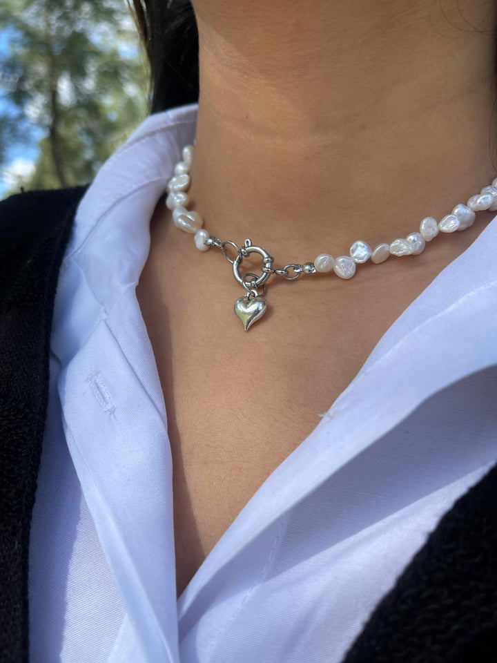 ربيع 2024 | White & Pink Pearls