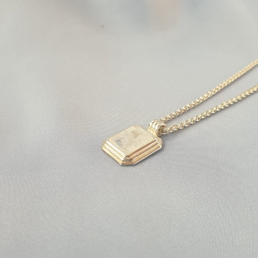 قلادة حجر القمر | Moonstone necklace