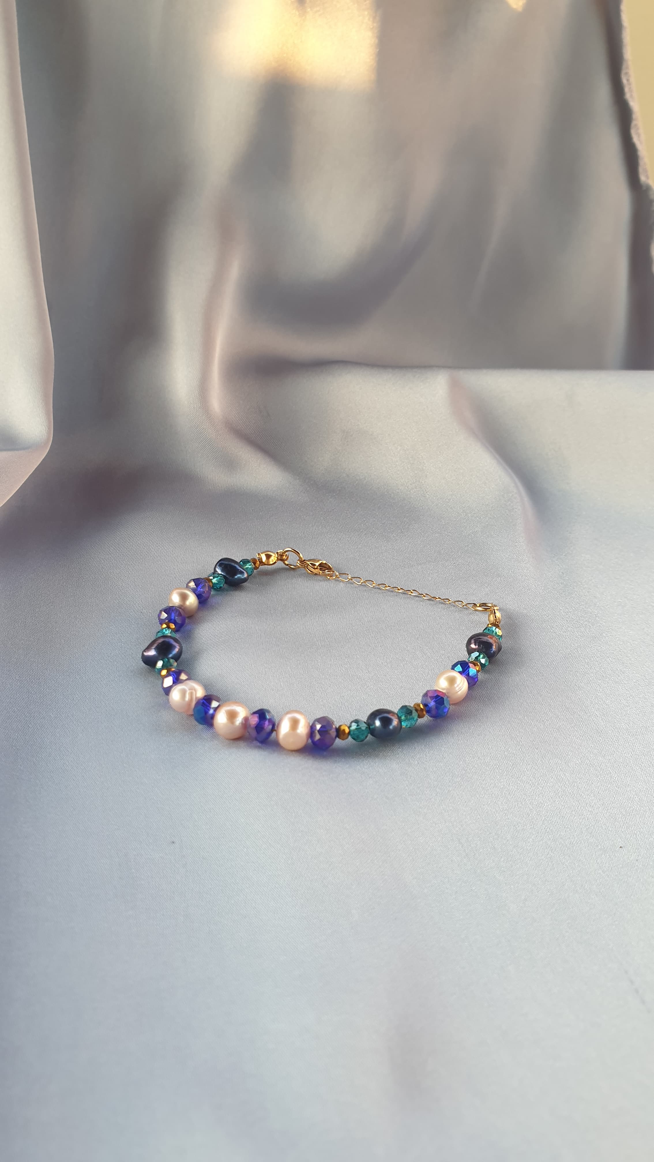 اسوارة كريستال ولؤلؤ | Pearls & crystals bracelet