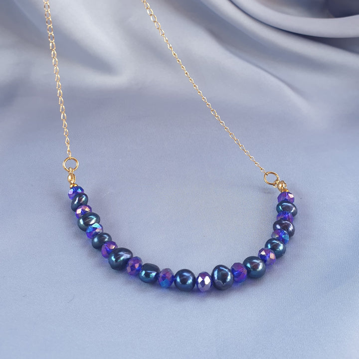 عقد لؤلؤ كحلي وكريستال بنفسجي | Navy blue pearls and purple crystal necklace