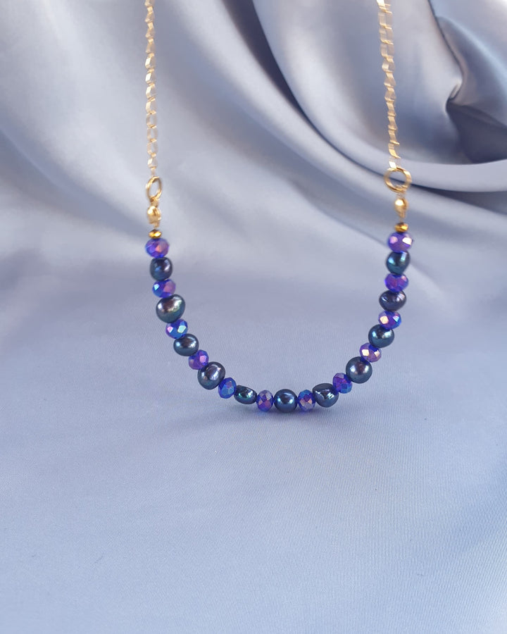عقد لؤلؤ كحلي وكريستال بنفسجي | Navy blue pearls and purple crystal necklace