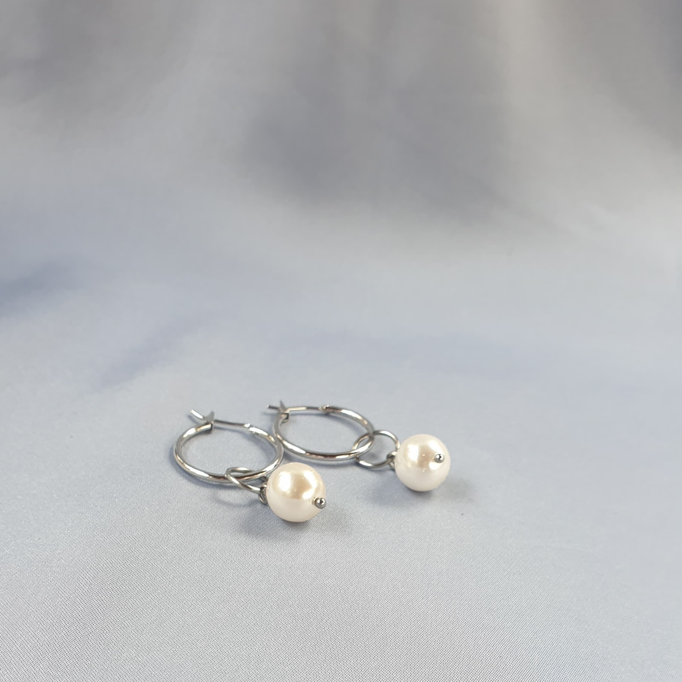 اقراط لؤلؤ الصدف | Pearl shell earrings