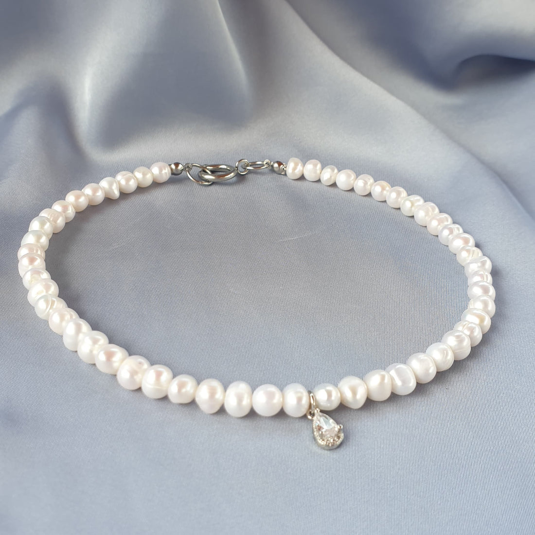 عقد لؤلؤ أبيض وزركون | White pearls & zircon necklace