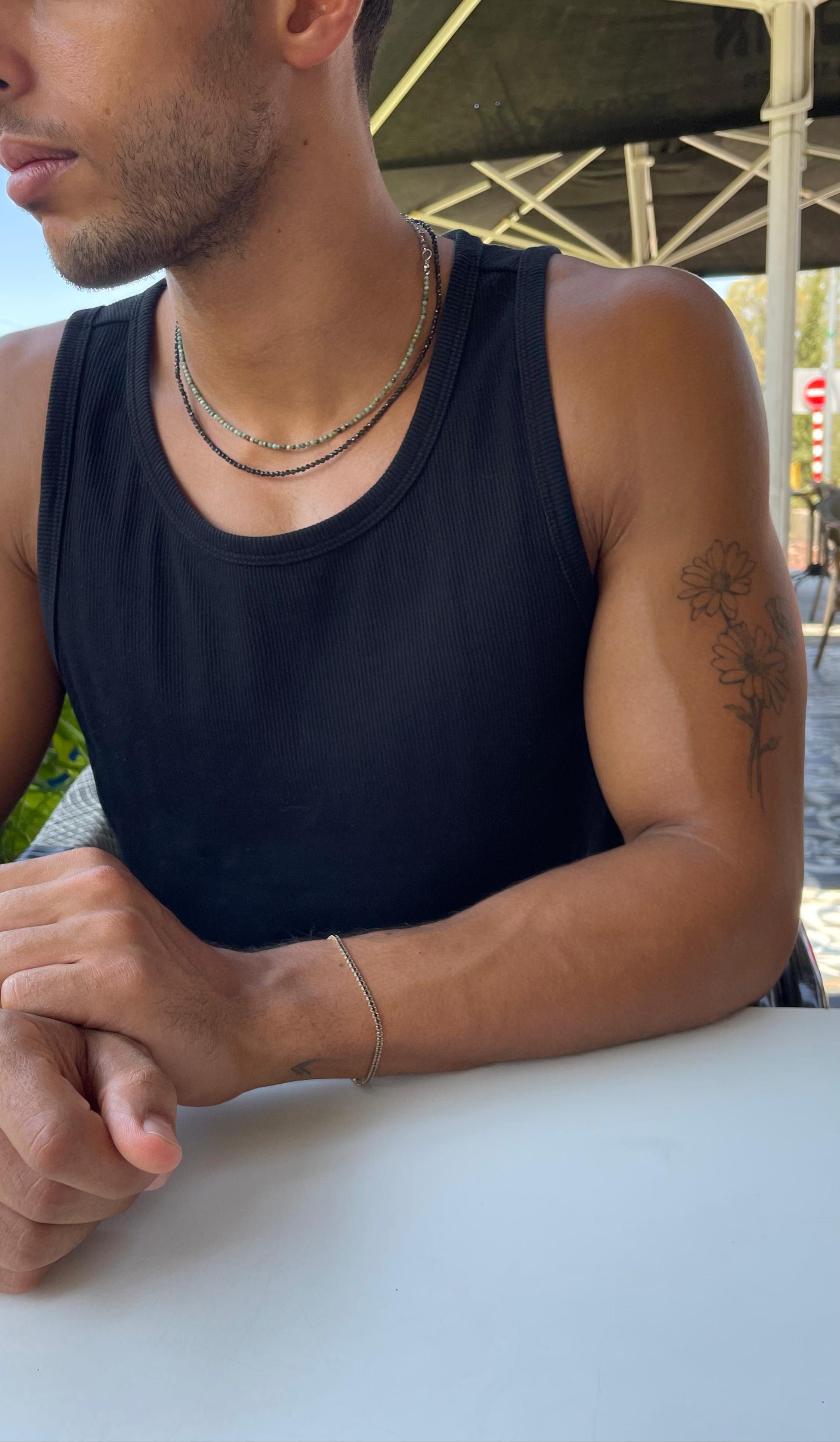 عقد فيروز افريقي