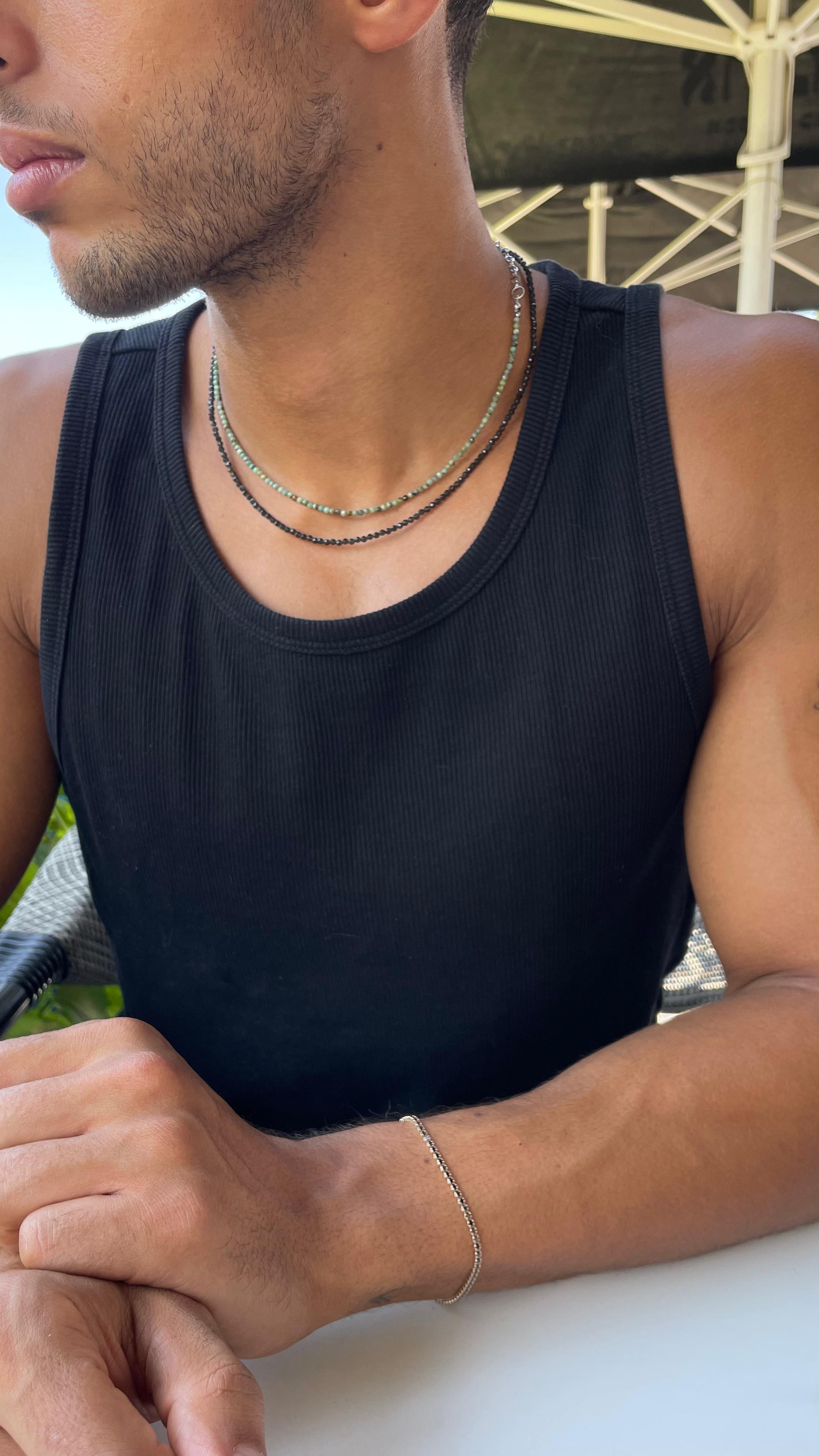 عقد فيروز افريقي