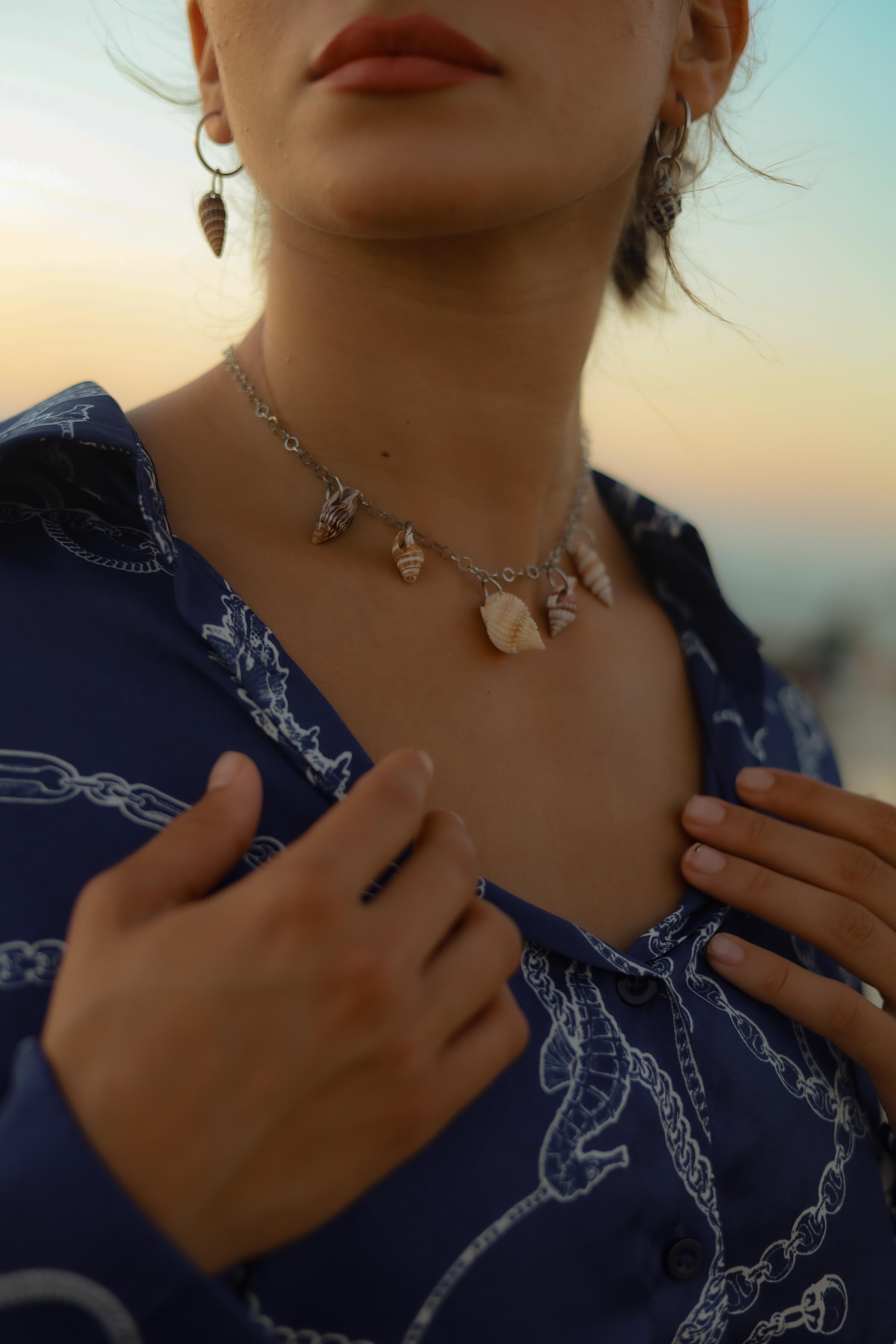 عقد الاصداف البحرية | Seashell necklace
