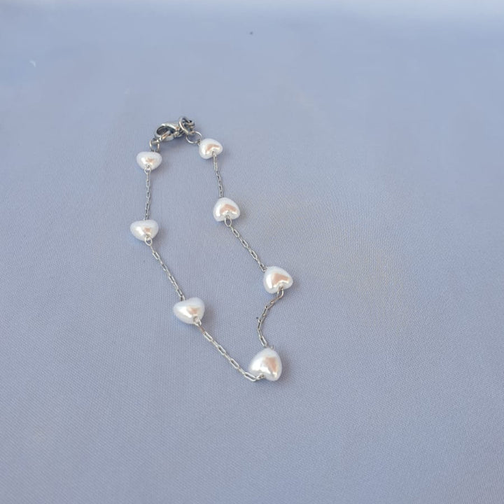 اسوارة قلوب لؤلؤ | Pearl hearts bracelet