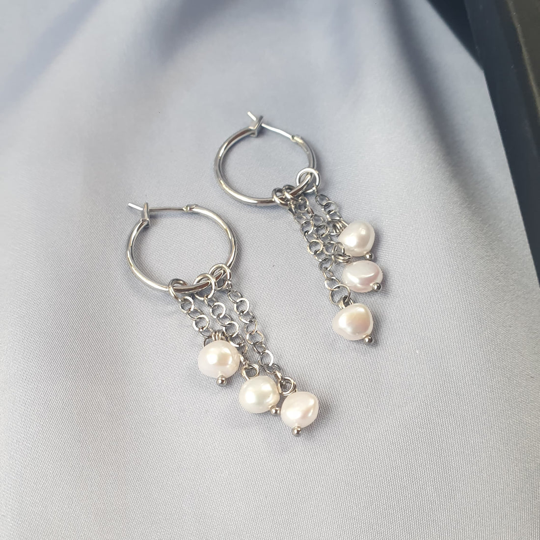 أقراط شراشيب ولؤلؤ | Pearl and chain earrings