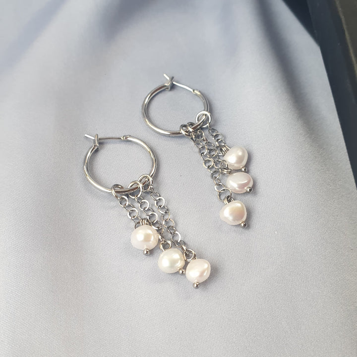 أقراط شراشيب ولؤلؤ | Pearl and chain earrings